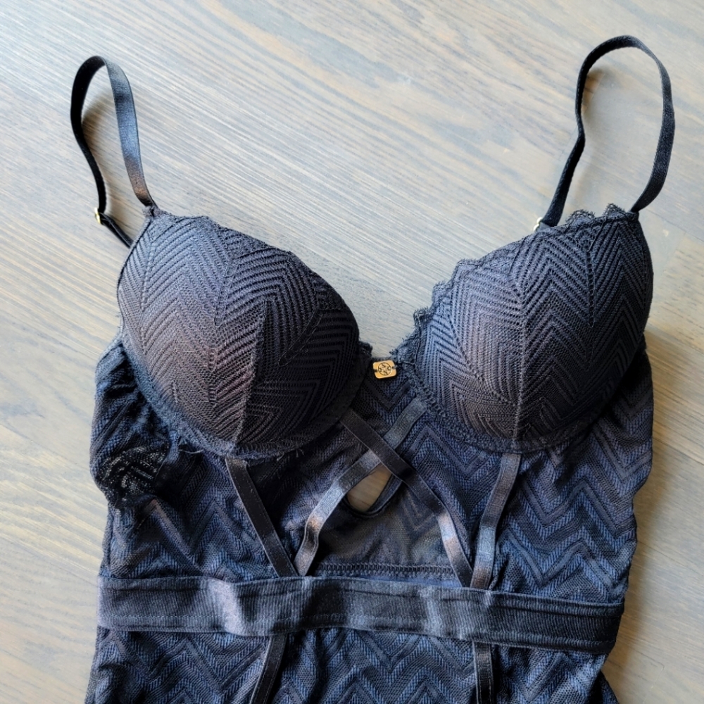 NWOT Nicole Miller | Lace Teddy